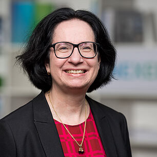 Dr Birgit Boss